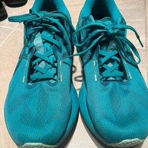 ASICS novablast 5 Running Shoes